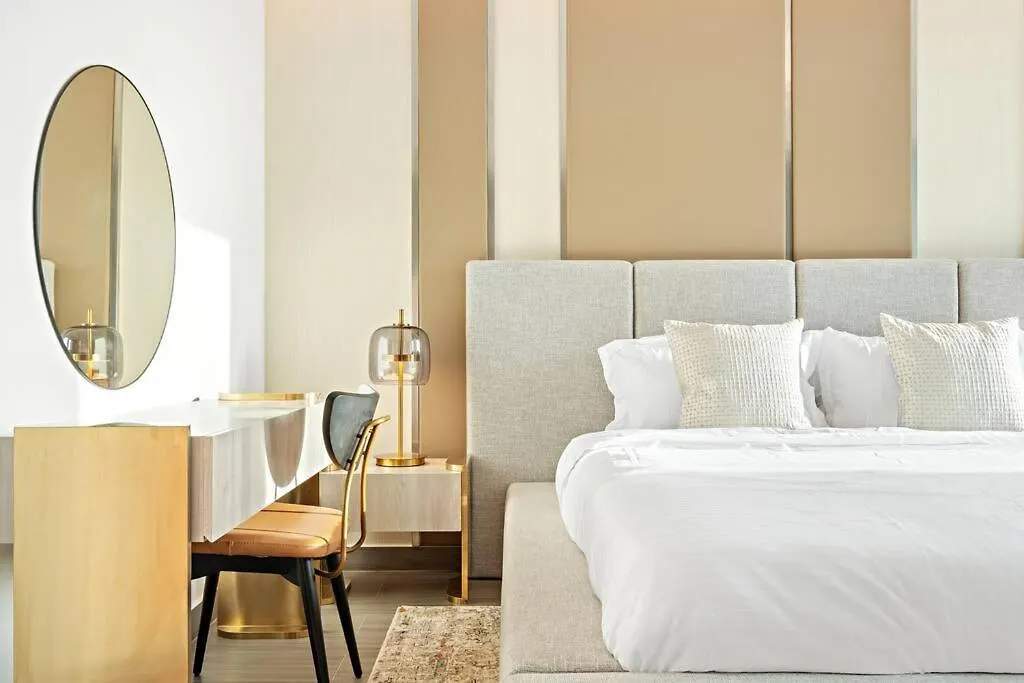 First Class 3Br Wtih Full Burj Khalifa & Fountain View Dubai Apartment
