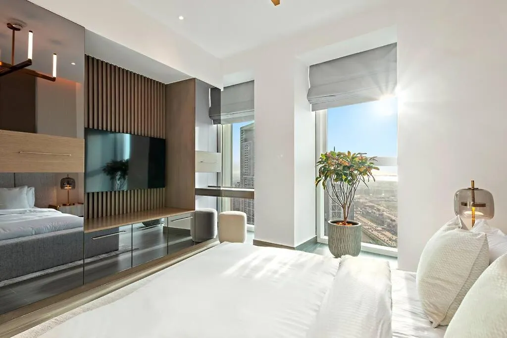 First Class 3Br Wtih Full Burj Khalifa & Fountain View Dubai Apartment